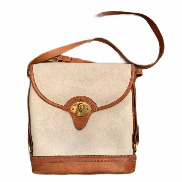 Dooney & Bourke Handbags - Vintage Dooney & Bourke “spectator” purse